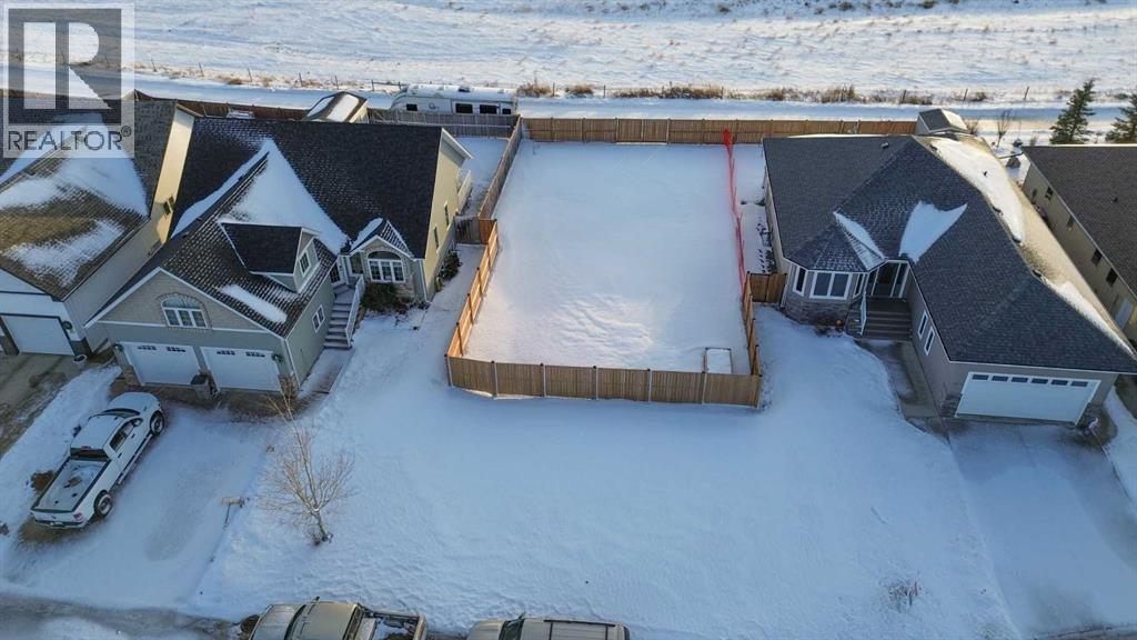 6921 Meadowview Close, Stettler, Alberta  T0C 2L1 - Photo 2 - A2182912