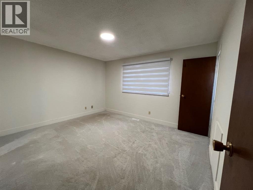 6807 Huntchester Road Ne, Calgary, Alberta  T2K 5E6 - Photo 6 - A2285264