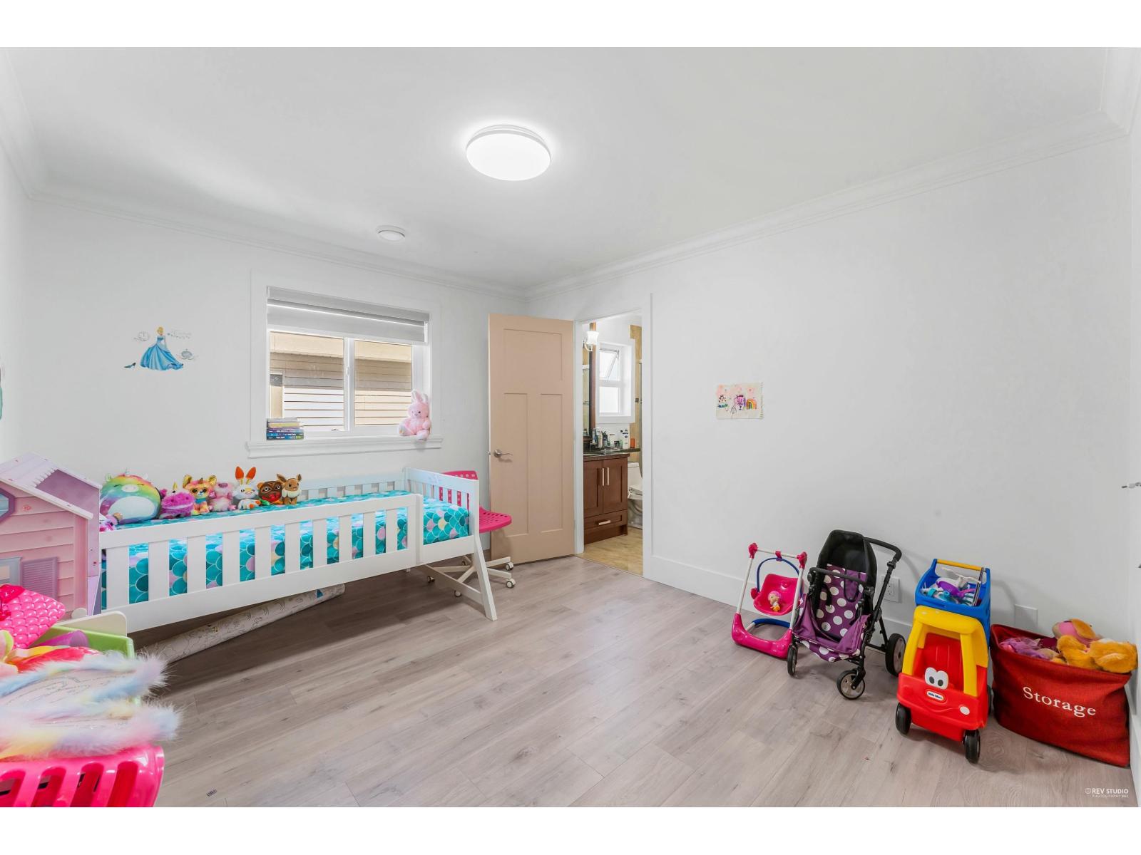 2262 Madrona Place, Surrey, British Columbia  V4A 7Z4 - Photo 25 - R3084768