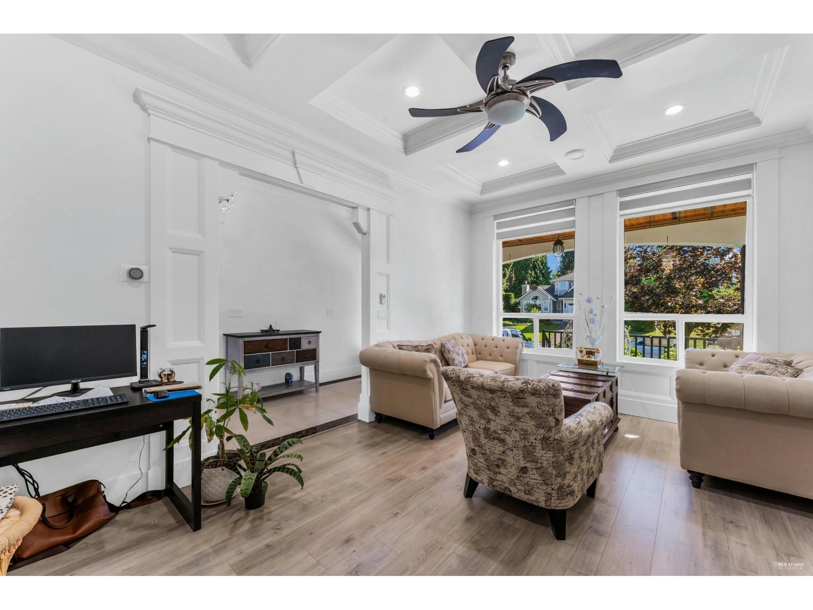 2262 Madrona Place, Surrey, British Columbia  V4A 7Z4 - Photo 6 - R3084768