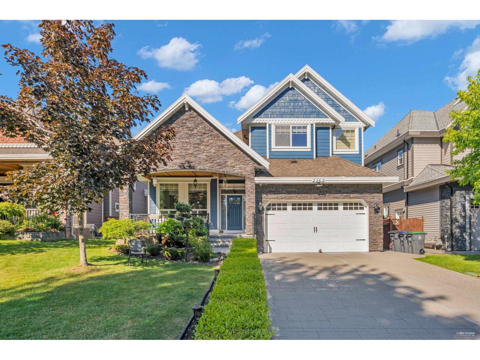 2262 Madrona Place, Surrey, British Columbia  V4A 7Z4 - Photo 2 - R3084768