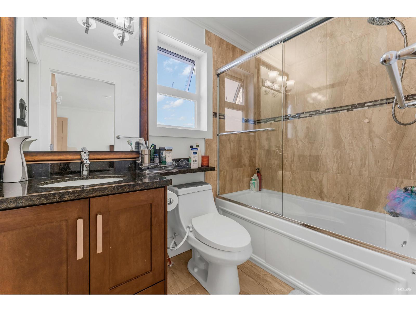 2262 Madrona Place, Surrey, British Columbia  V4A 7Z4 - Photo 24 - R3084768