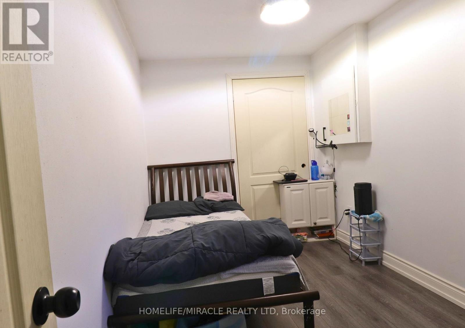 3 Caprice Court, Kitchener, Ontario  N2M 5M2 - Photo 36 - X12815976