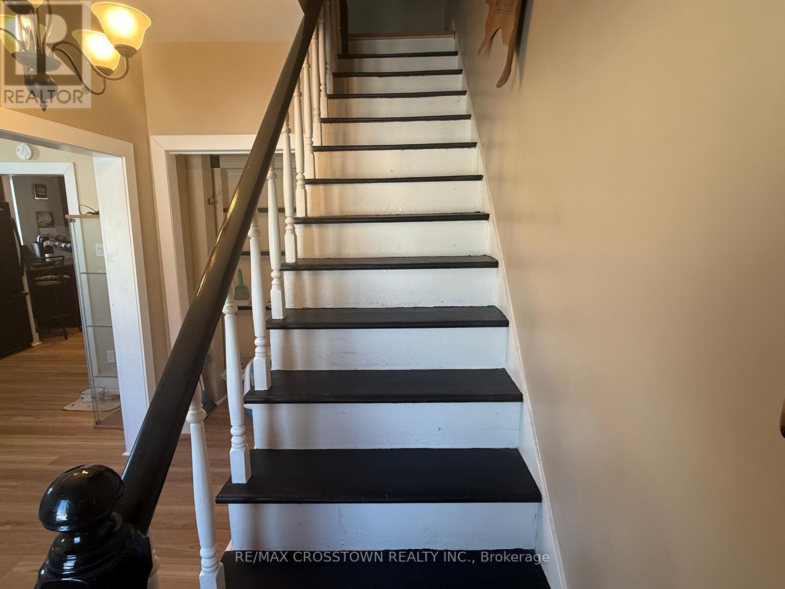 112 Arthur Street, Powassan, Ontario  P0H 2L0 - Photo 10 - X12816002