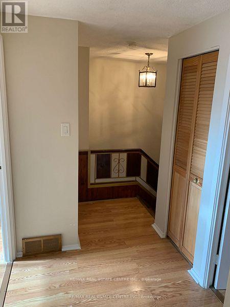 43 Albright Road, Hamilton, Ontario  L8K 6H5 - Photo 24 - X12816016