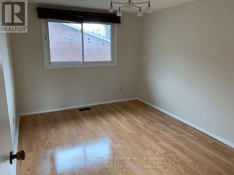 43 Albright Road, Hamilton, Ontario  L8K 6H5 - Photo 28 - X12816016