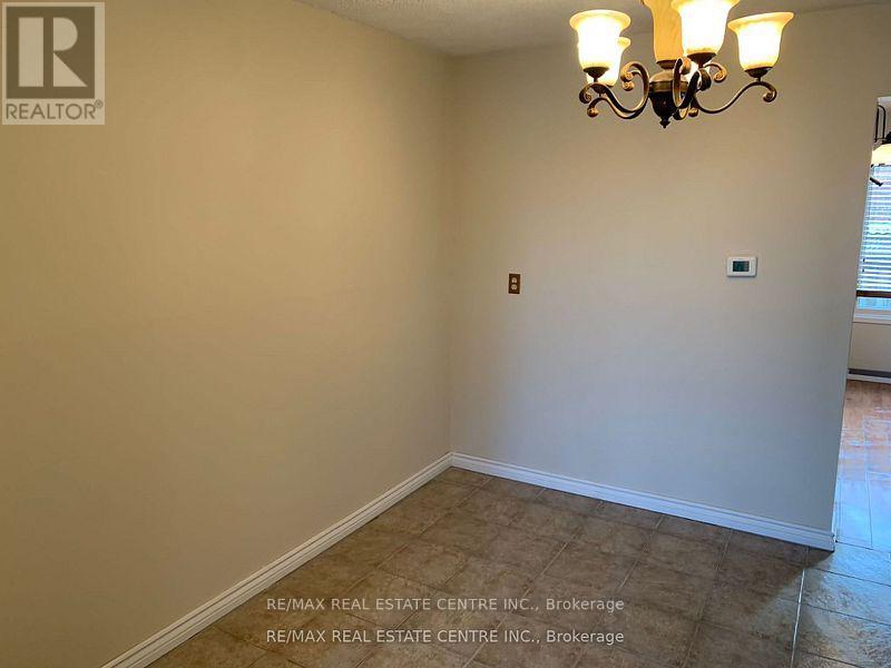 43 Albright Road, Hamilton, Ontario  L8K 6H5 - Photo 31 - X12816016