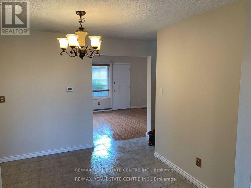 43 Albright Road, Hamilton, Ontario  L8K 6H5 - Photo 6 - X12816016