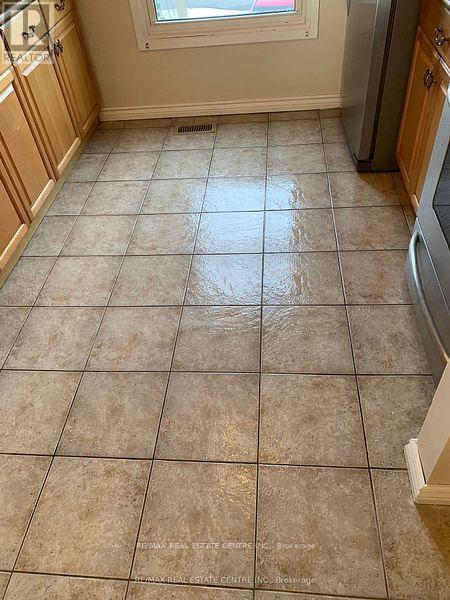 43 Albright Road, Hamilton, Ontario  L8K 6H5 - Photo 8 - X12816016