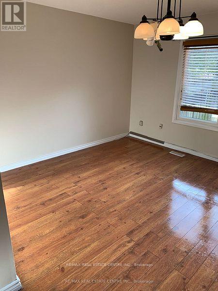 43 Albright Road, Hamilton, Ontario  L8K 6H5 - Photo 9 - X12816016