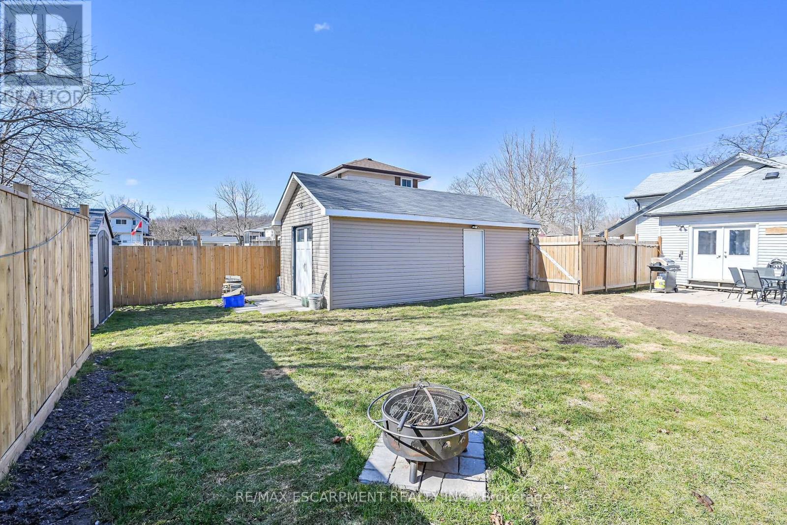 46 Walnut Street, Brantford, Ontario  N3T 1H2 - Photo 41 - X12816030