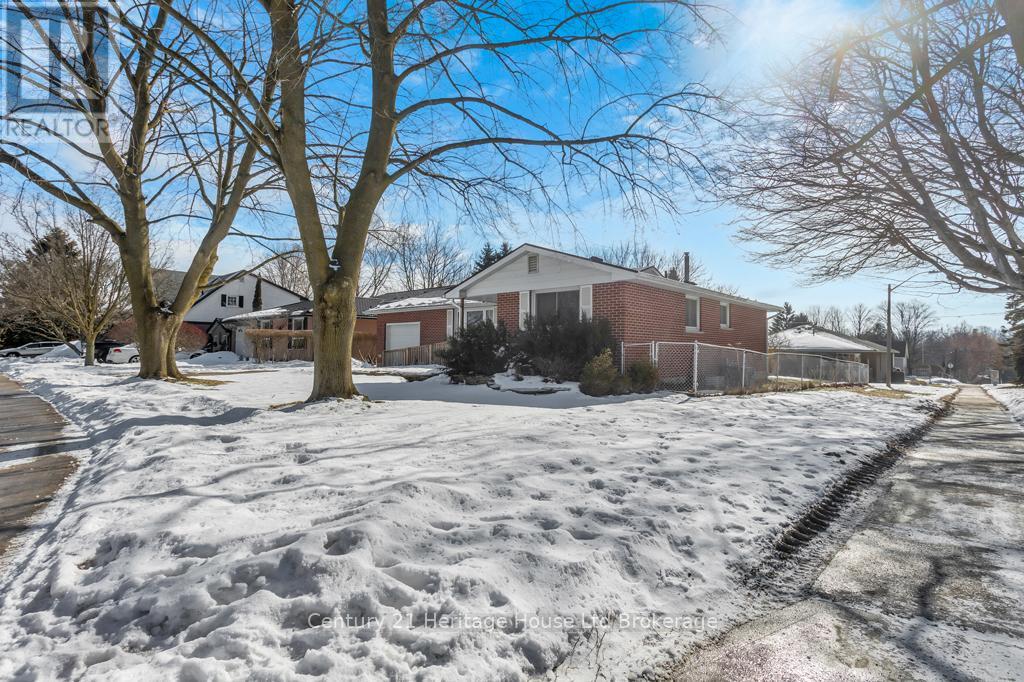 1 Fergusson Avenue, Ingersoll, Ontario  N5C 1E3 - Photo 3 - X12816238