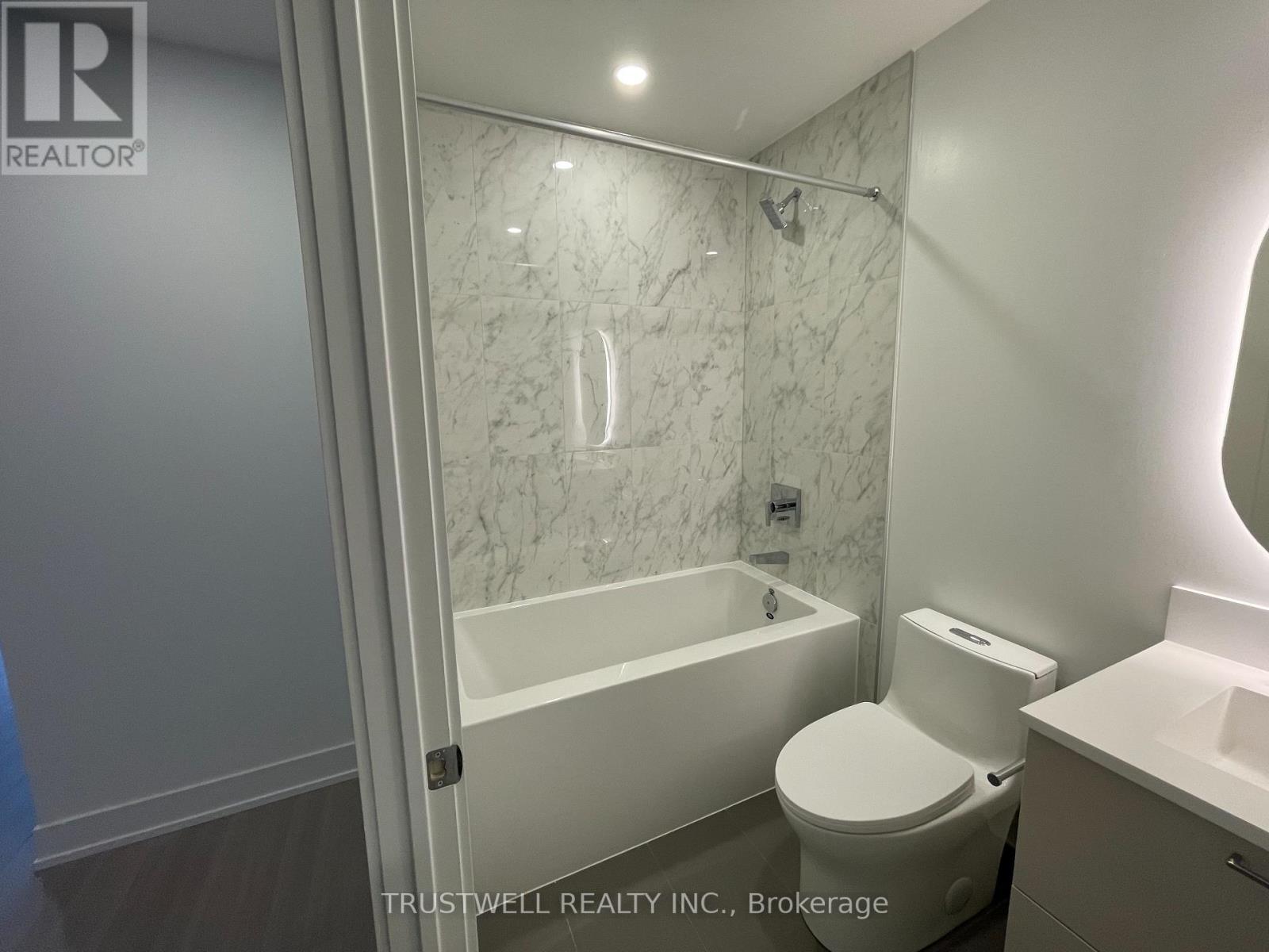 2011 - 36 Olive Avenue, Toronto, Ontario  M2N 0M4 - Photo 11 - C12804312