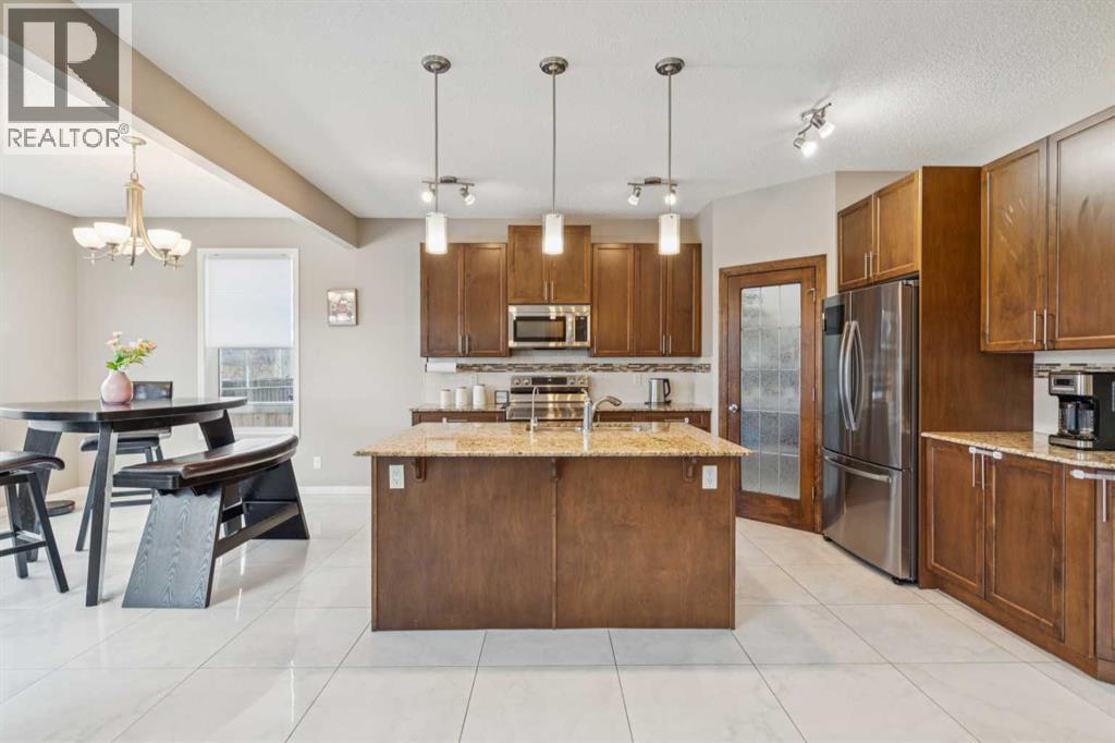 71 Walden Manor Se, Calgary, Alberta  T2X 0N1 - Photo 3 - A2279442