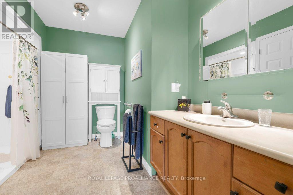 18 Sarah Court, Belleville, Ontario  K8P 0A1 - Photo 20 - X12816108