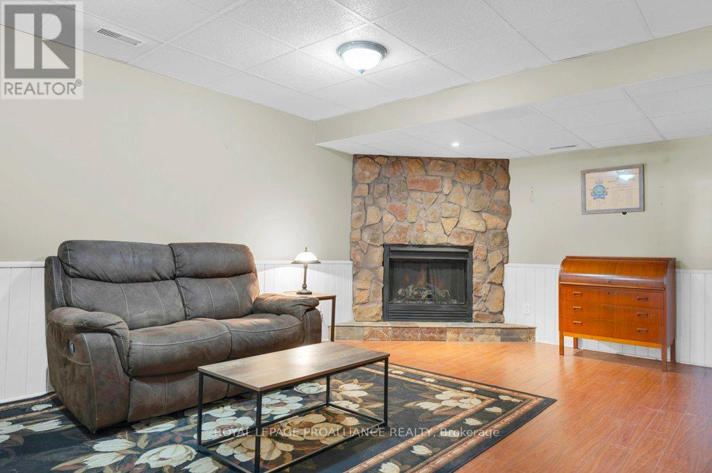 18 Sarah Court, Belleville, Ontario  K8P 0A1 - Photo 23 - X12816108