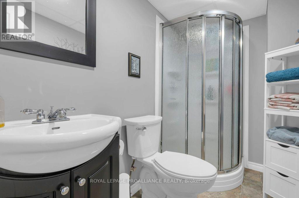 18 Sarah Court, Belleville, Ontario  K8P 0A1 - Photo 25 - X12816108