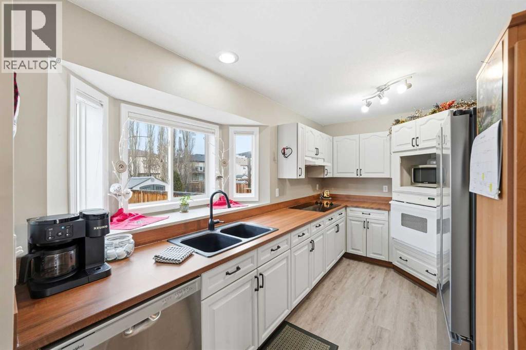 302 Strathaven Drive, Strathmore, Alberta  T1P 1M2 - Photo 11 - A2281112