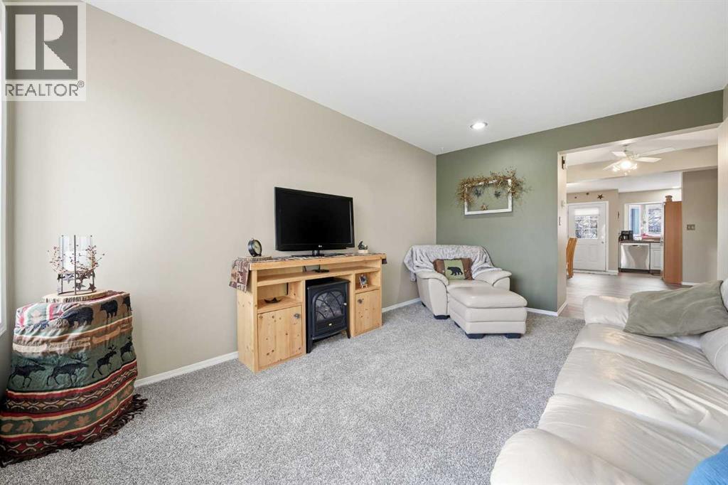 302 Strathaven Drive, Strathmore, Alberta  T1P 1M2 - Photo 6 - A2281112