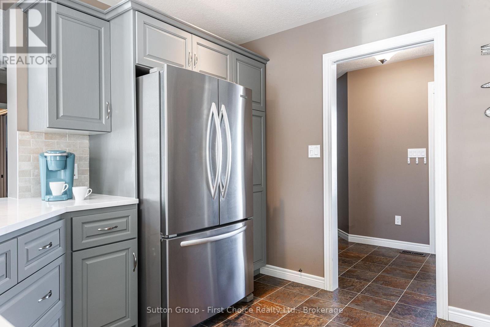 74 Rutherford Drive, Stratford, Ontario  N5A 0A6 - Photo 10 - X12816070