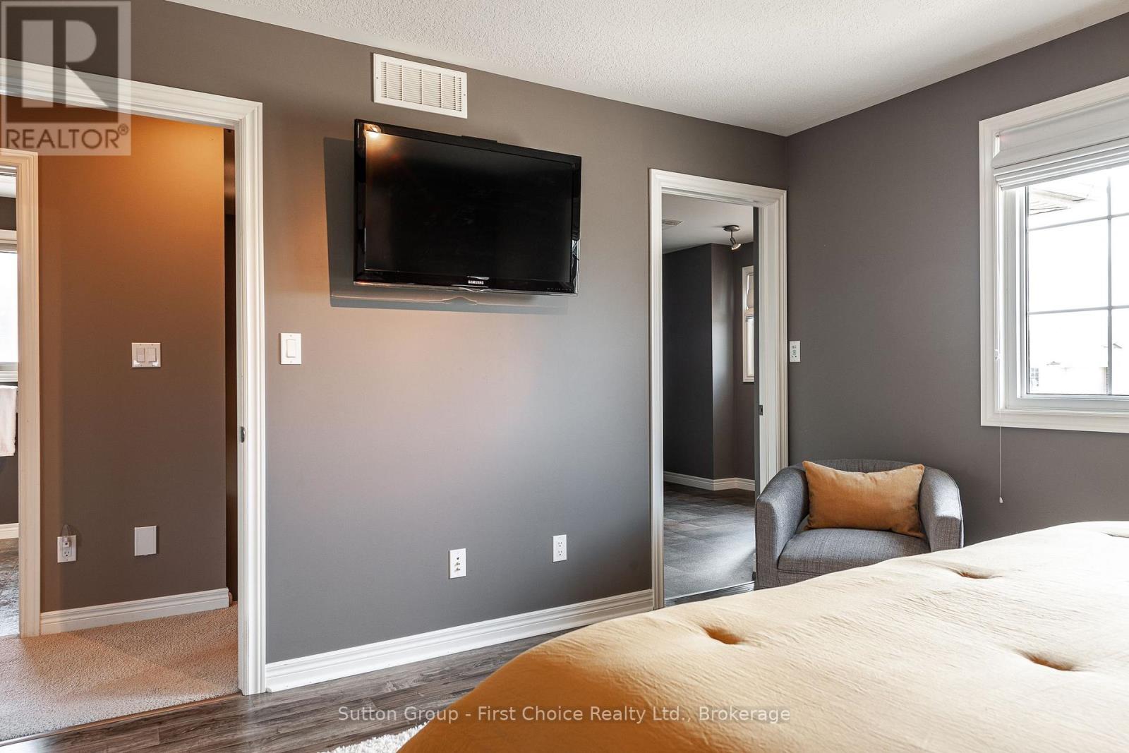 74 Rutherford Drive, Stratford, Ontario  N5A 0A6 - Photo 24 - X12816070