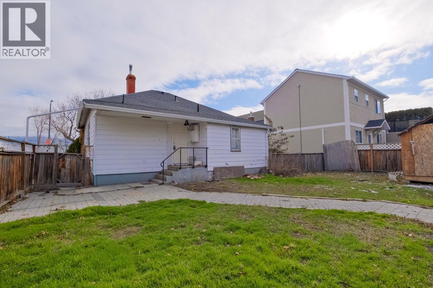 13218 KELLY Avenue Summerland Photo 22