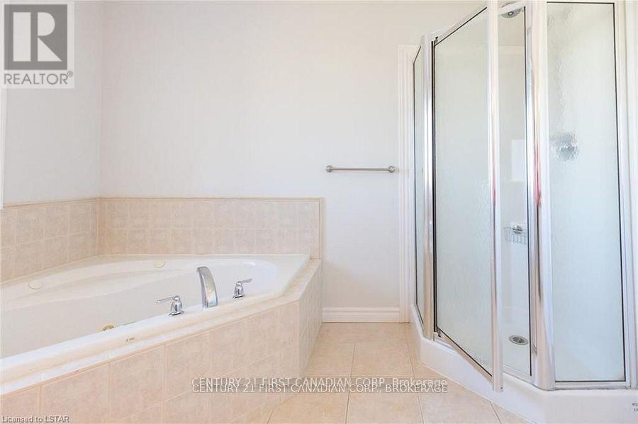 2016 Beaverbrook Avenue, London North, Ontario  N6H 5X3 - Photo 20 - X12816074