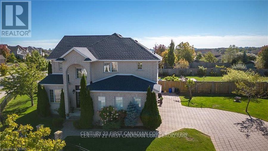 2016 Beaverbrook Avenue, London North, Ontario  N6H 5X3 - Photo 3 - X12816074