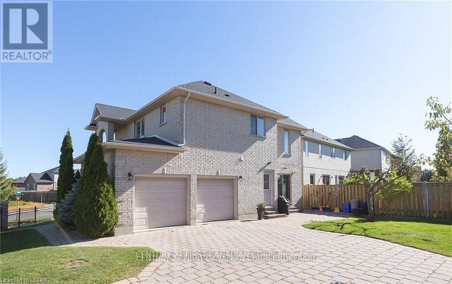 2016 Beaverbrook Avenue, London North, Ontario  N6H 5X3 - Photo 35 - X12816074