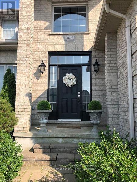 2016 Beaverbrook Avenue, London North, Ontario  N6H 5X3 - Photo 5 - X12816074