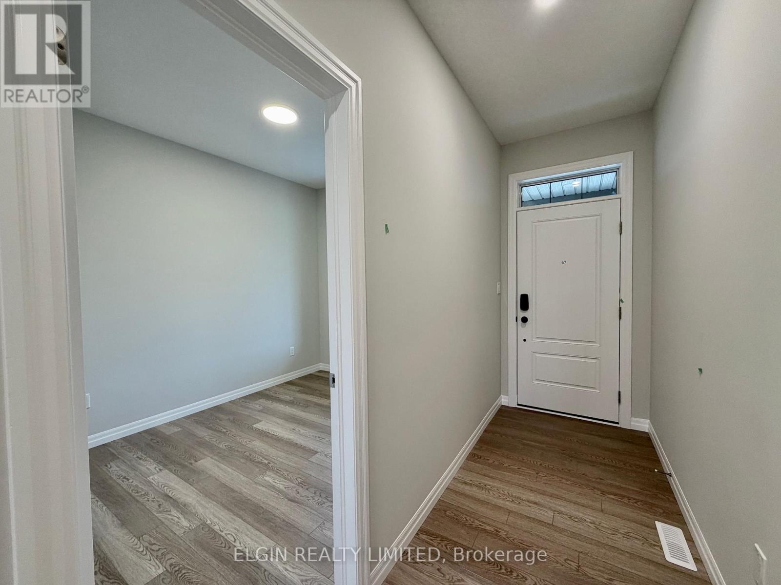 5 Horizon Court, Central Elgin, Ontario  N5P 0E5 - Photo 2 - X12816208