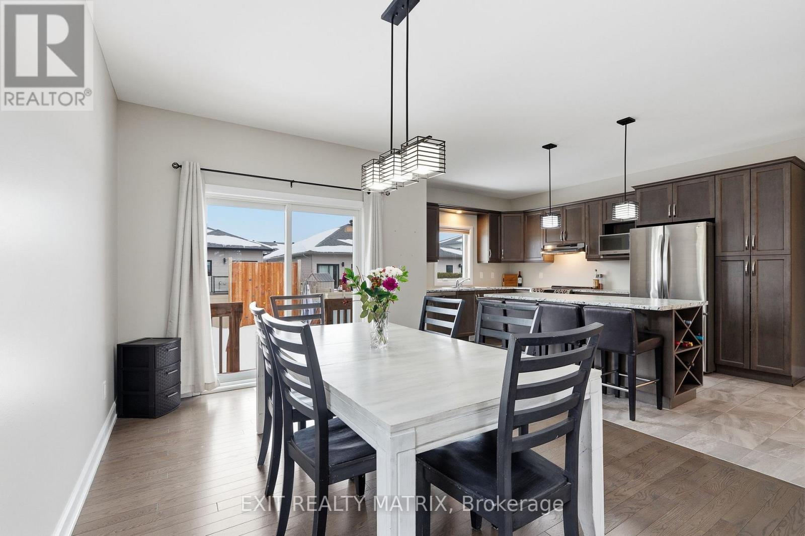 149 Lyon Street, Russell, Ontario  K0A 1W0 - Photo 10 - X12816154