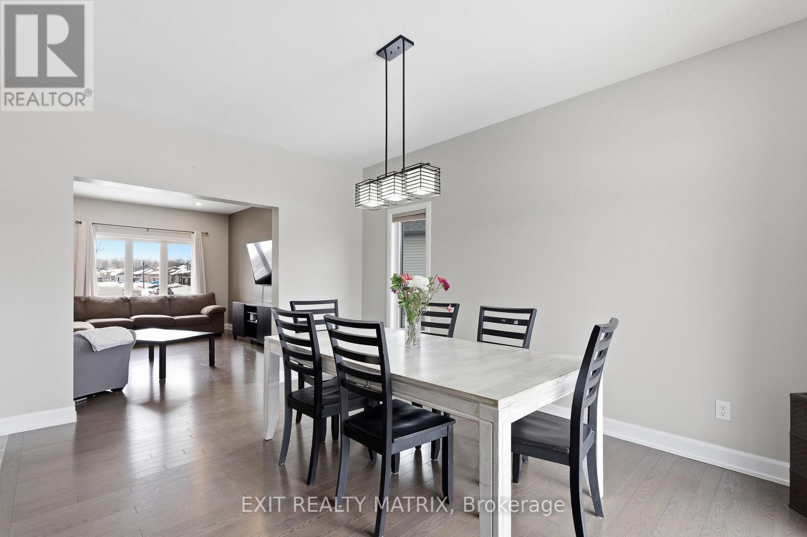 149 Lyon Street, Russell, Ontario  K0A 1W0 - Photo 12 - X12816154