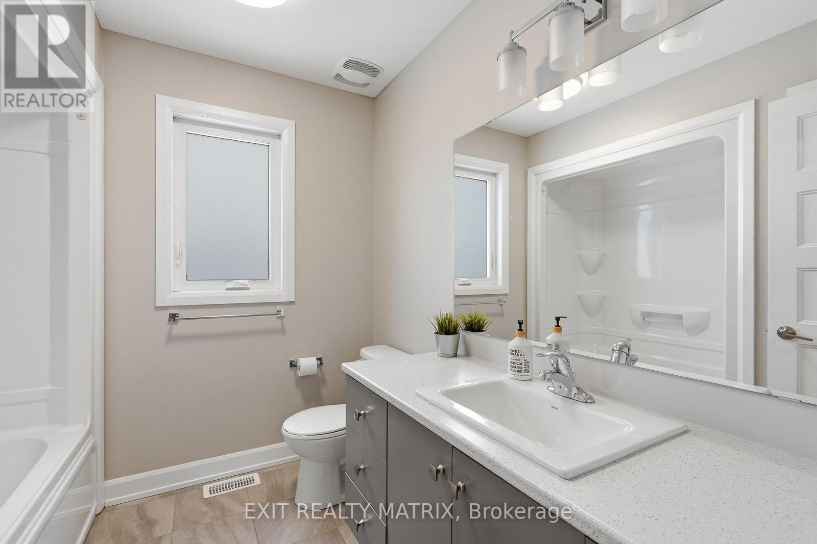 149 Lyon Street, Russell, Ontario  K0A 1W0 - Photo 20 - X12816154