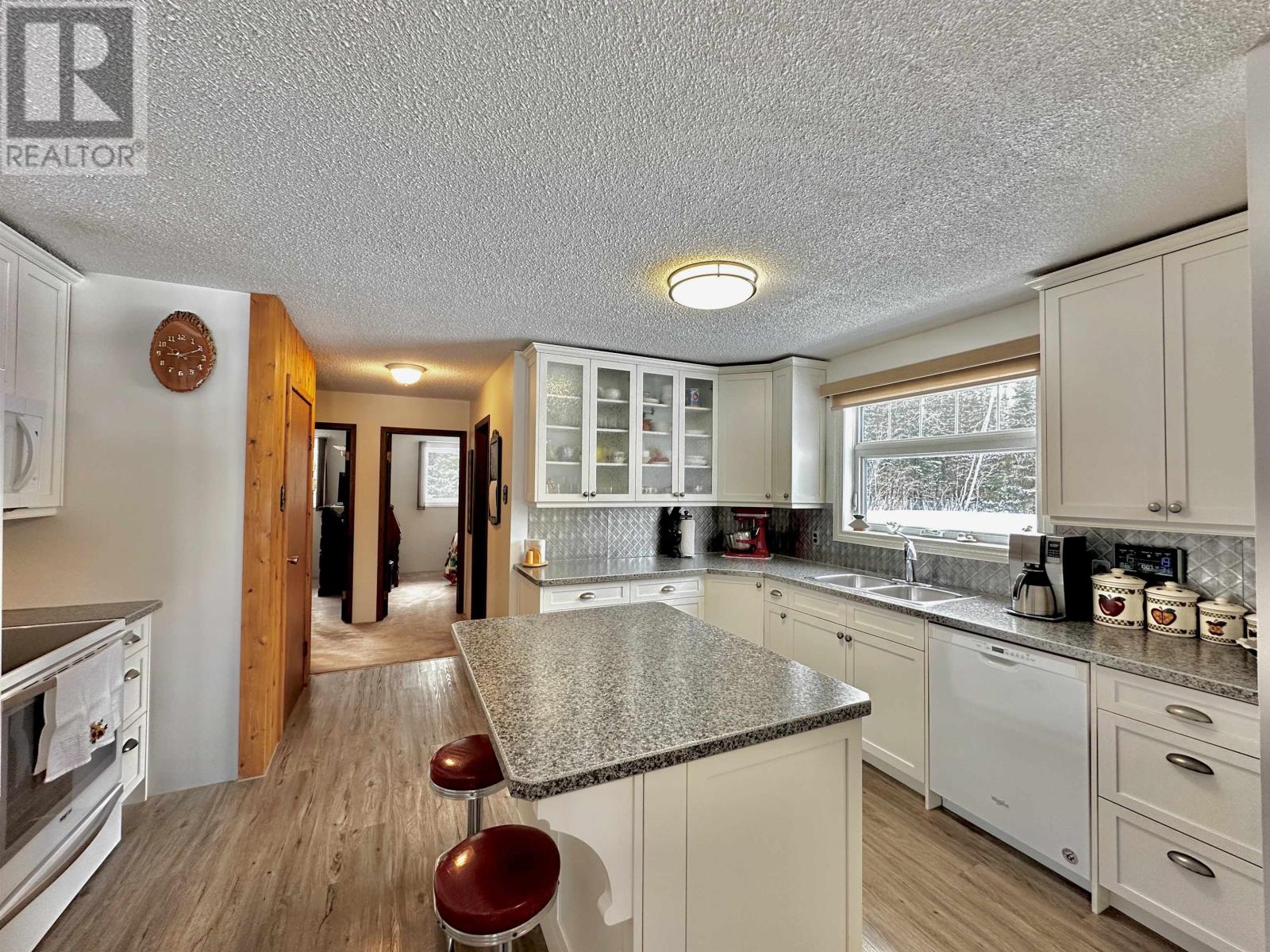 2353 Reddit Rd, Kenora, Ontario  P9N 0E6 - Photo 15 - TB2600285