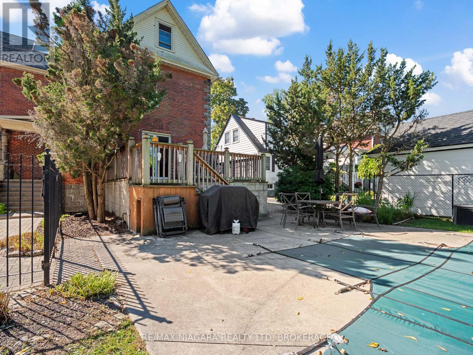 18 Emerick Avenue, Fort Erie, Ontario  L2A 2W3 - Photo 38 - X12816180