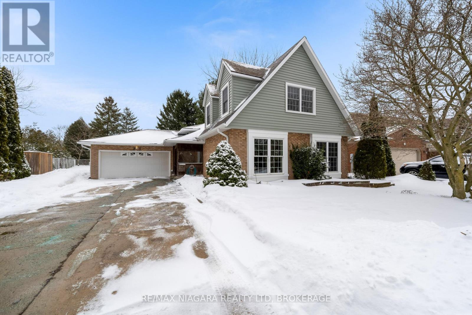 25 Vinemount Drive, Pelham, Ontario  L3E 0R9 - Photo 1 - X12816202