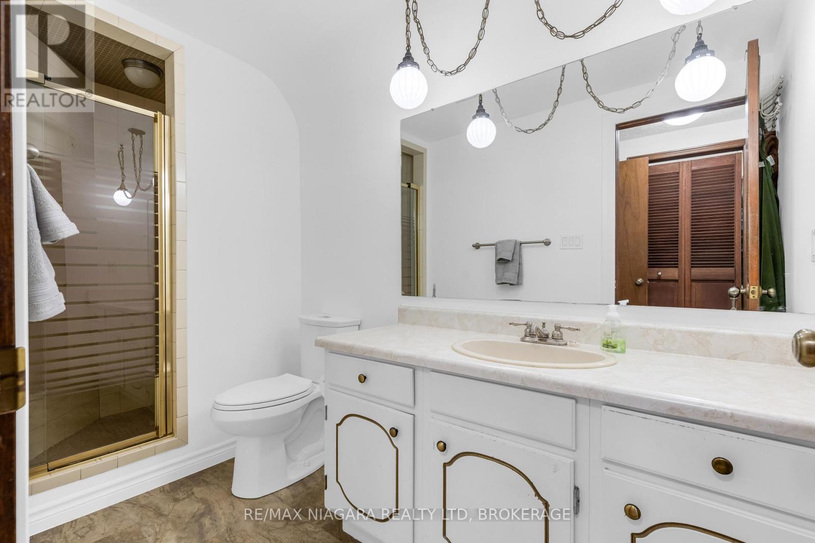 25 Vinemount Drive, Pelham, Ontario  L3E 0R9 - Photo 17 - X12816202