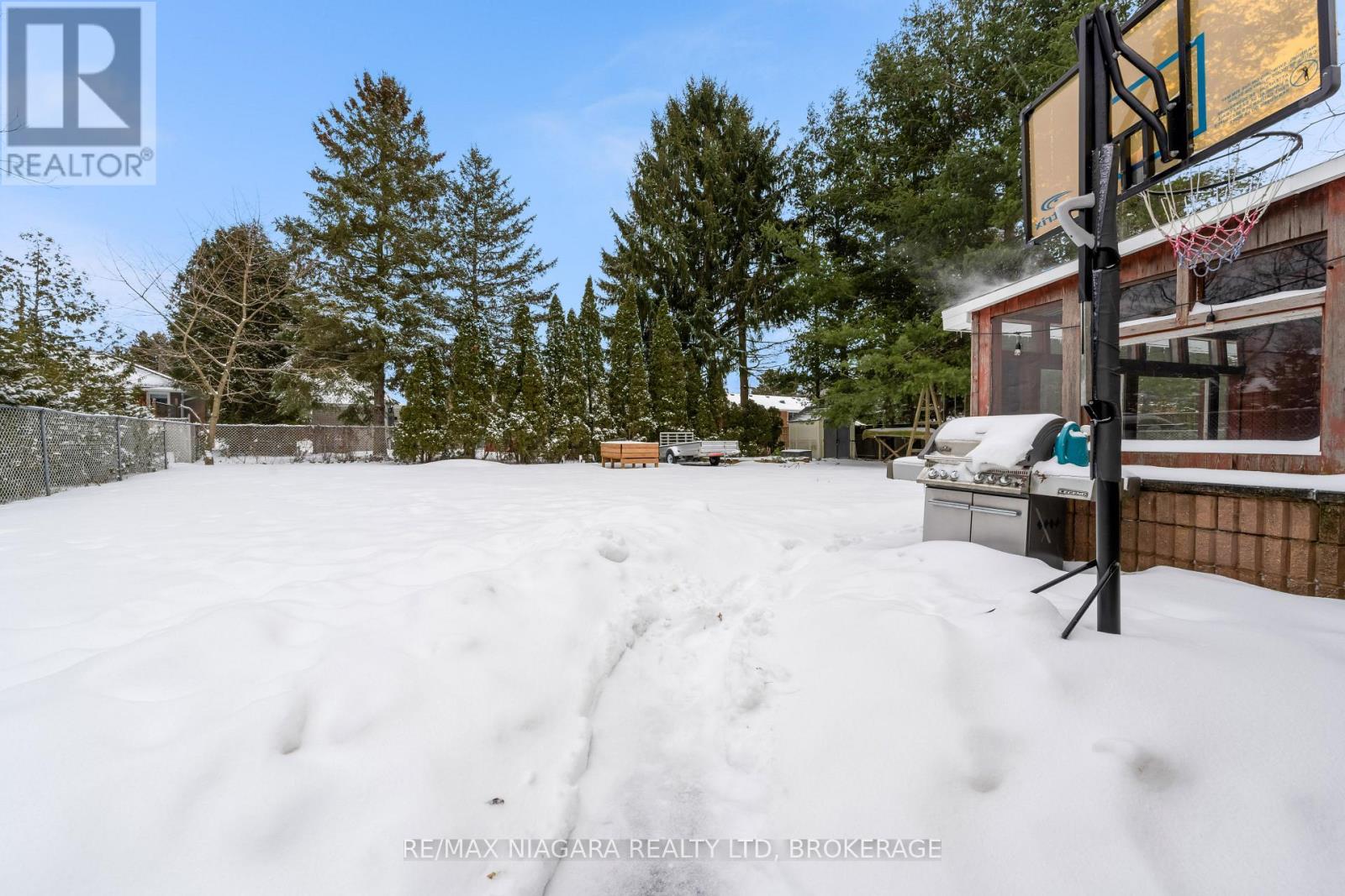 25 Vinemount Drive, Pelham, Ontario  L3E 0R9 - Photo 33 - X12816202