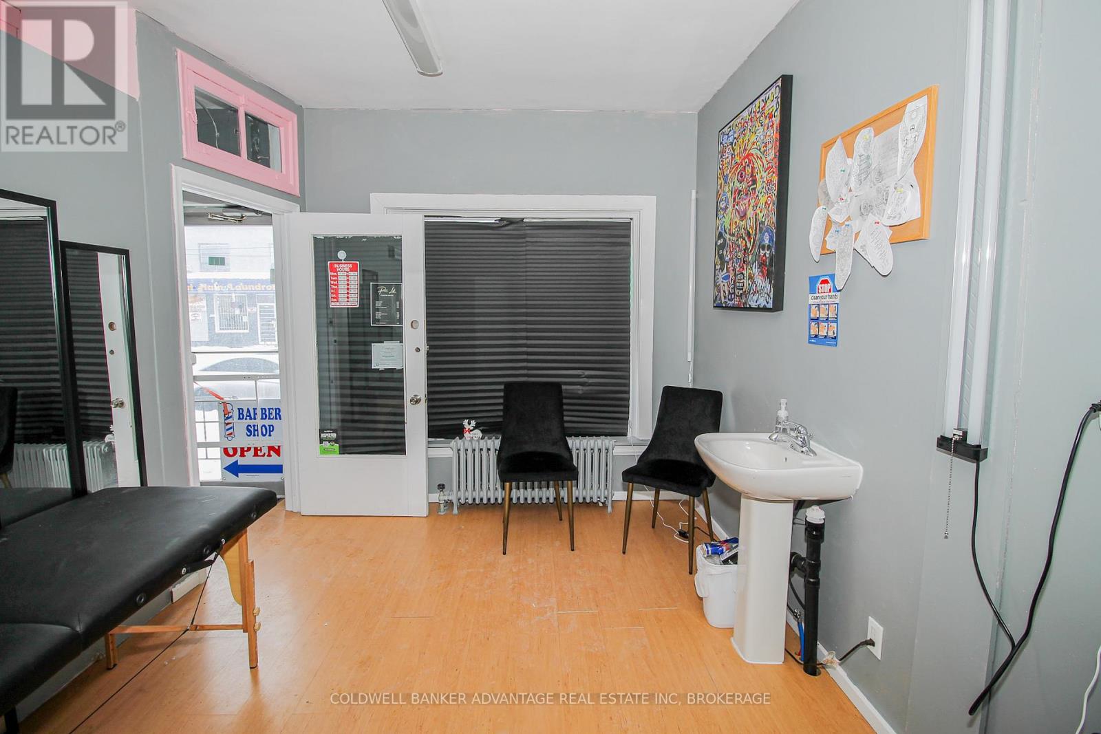 Front Unit - 602 East Main Street E, Welland (Welland Downtown), Ontario  L3B 3Y2 - Photo 10 - X12816218