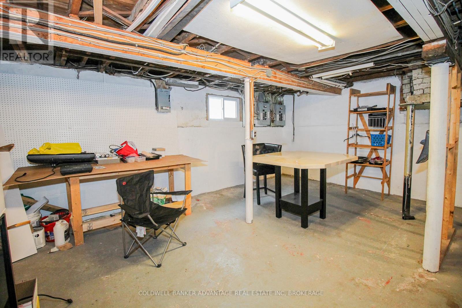 Front Unit - 602 East Main Street E, Welland (Welland Downtown), Ontario  L3B 3Y2 - Photo 11 - X12816218