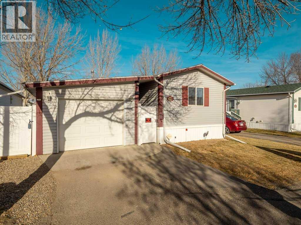 206 Station Boulevard, Coaldale, Alberta  T1M 1P5 - Photo 2 - A2270594
