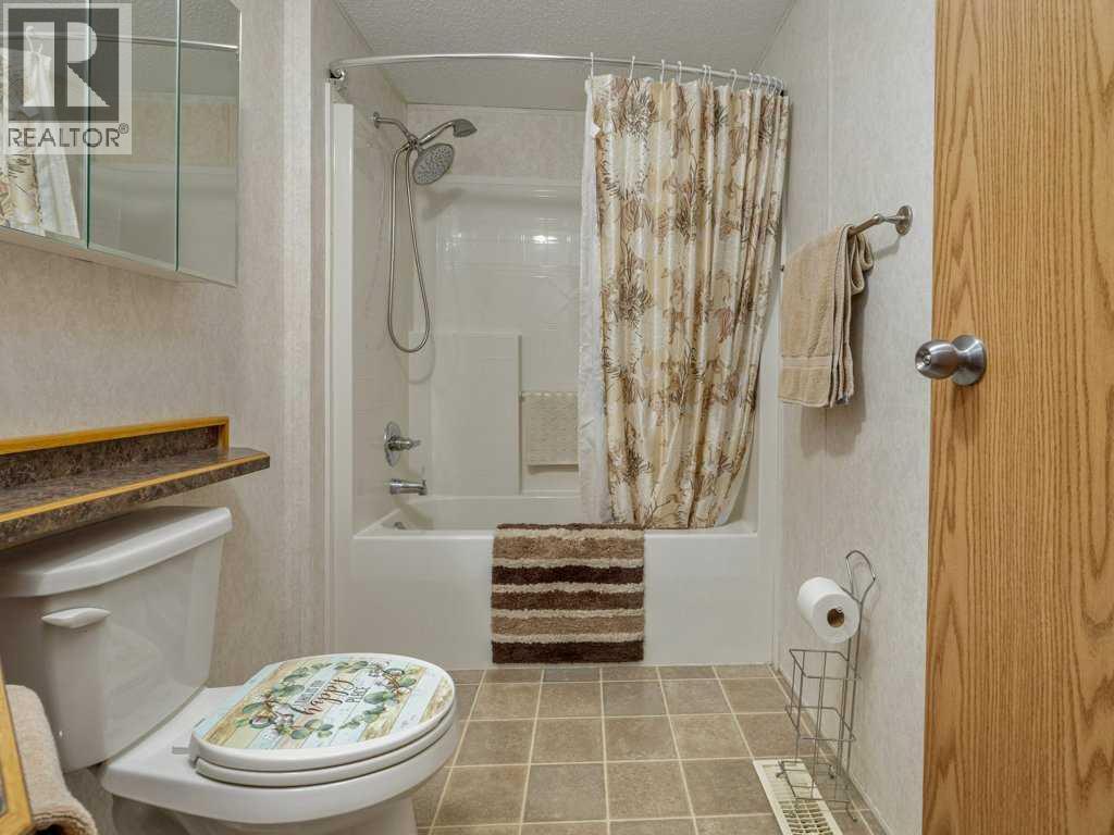 206 Station Boulevard, Coaldale, Alberta  T1M 1P5 - Photo 9 - A2270594