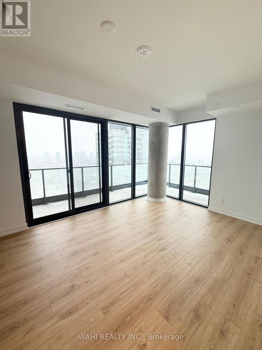 2811 - 35 PARLIAMENT STREET