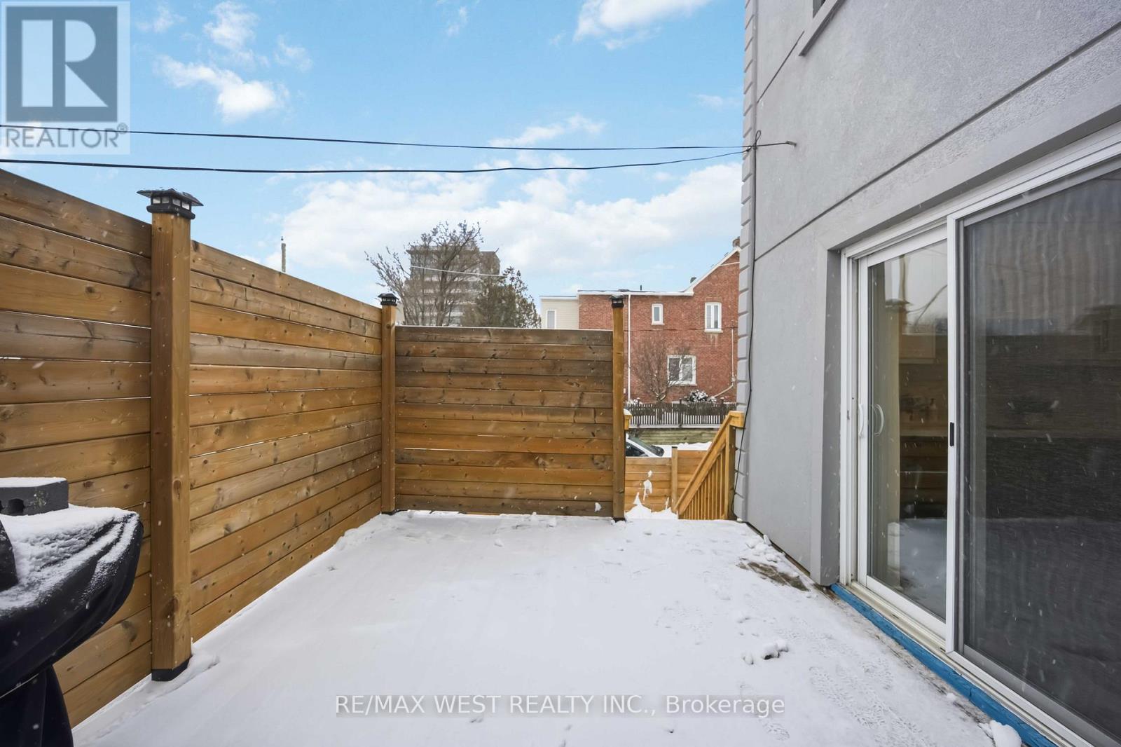 902 Woodbine Avenue, Toronto, Ontario  M4C 4B5 - Photo 17 - E12816118