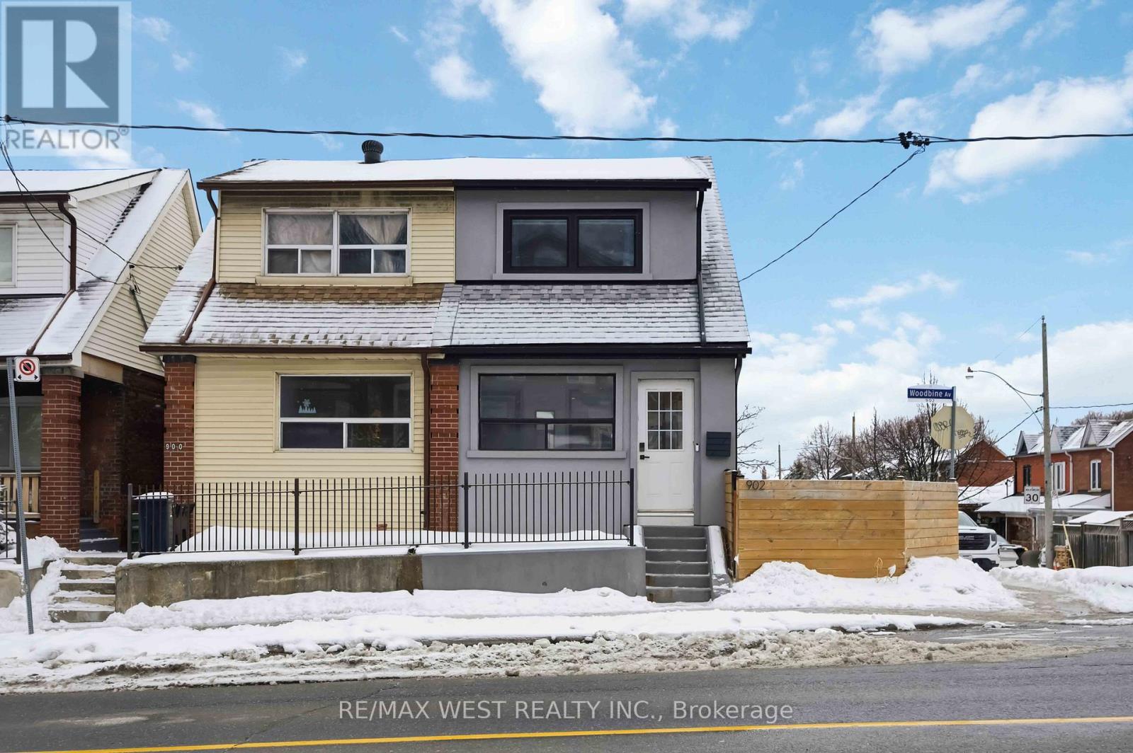 902 Woodbine Avenue, Toronto, Ontario  M4C 4B5 - Photo 2 - E12816118