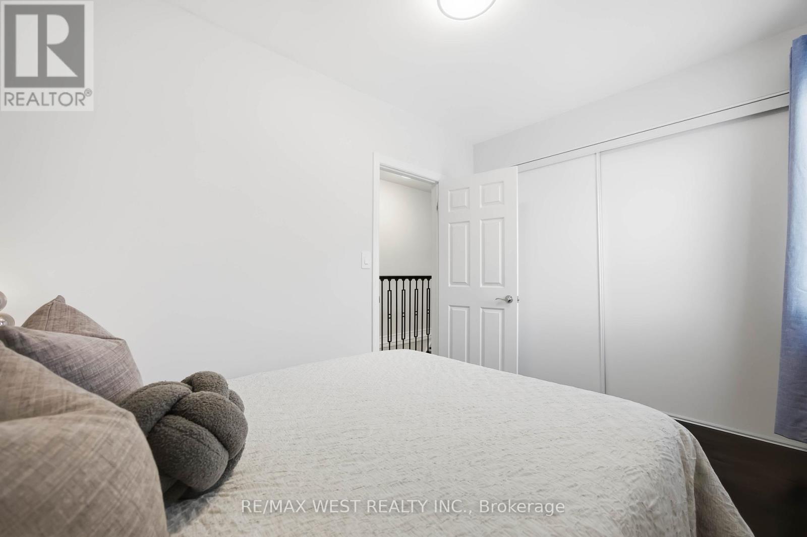 902 Woodbine Avenue, Toronto, Ontario  M4C 4B5 - Photo 28 - E12816118