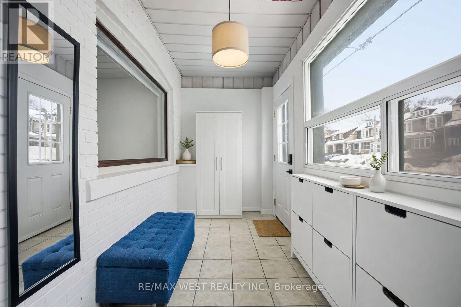 902 Woodbine Avenue, Toronto, Ontario  M4C 4B5 - Photo 4 - E12816118