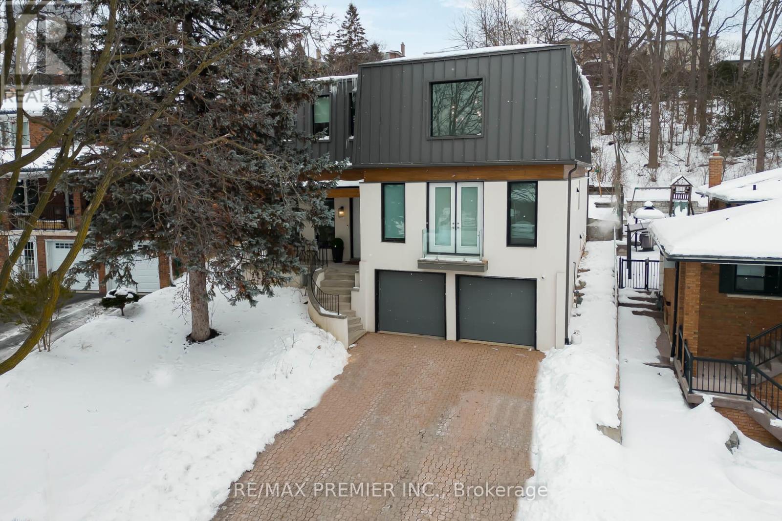 63 PIONEER LANE, Vaughan, Ontario