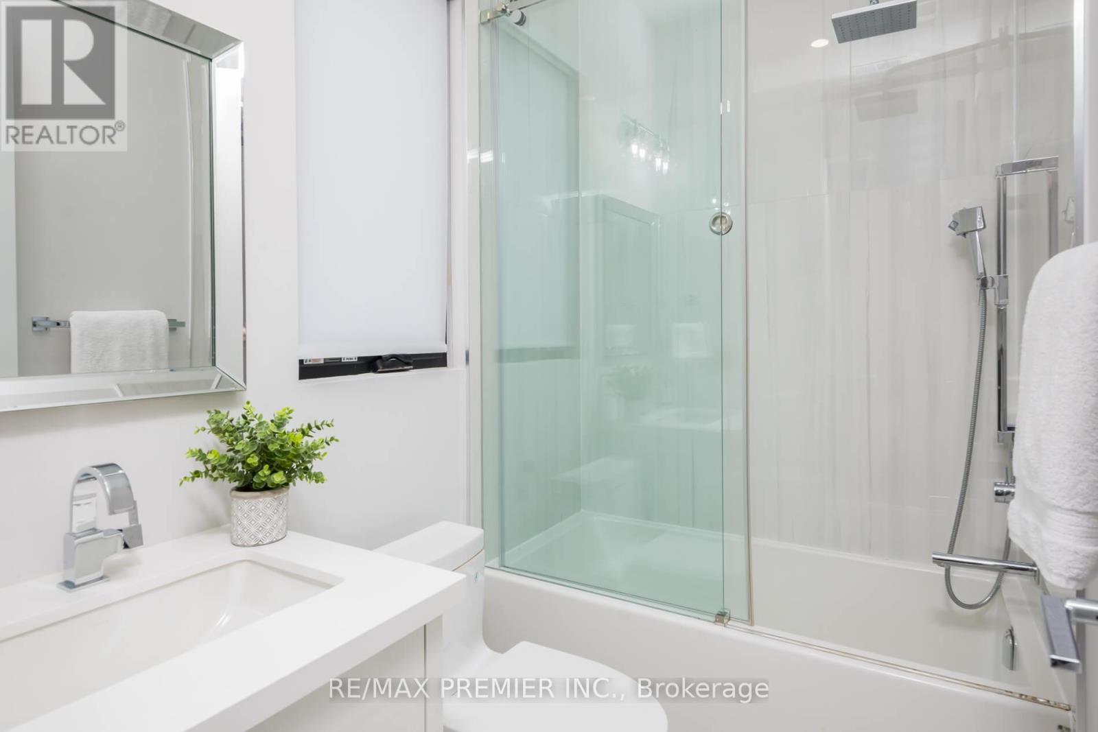 63 Pioneer Lane, Vaughan, Ontario  L4L 2J2 - Photo 34 - N12816080